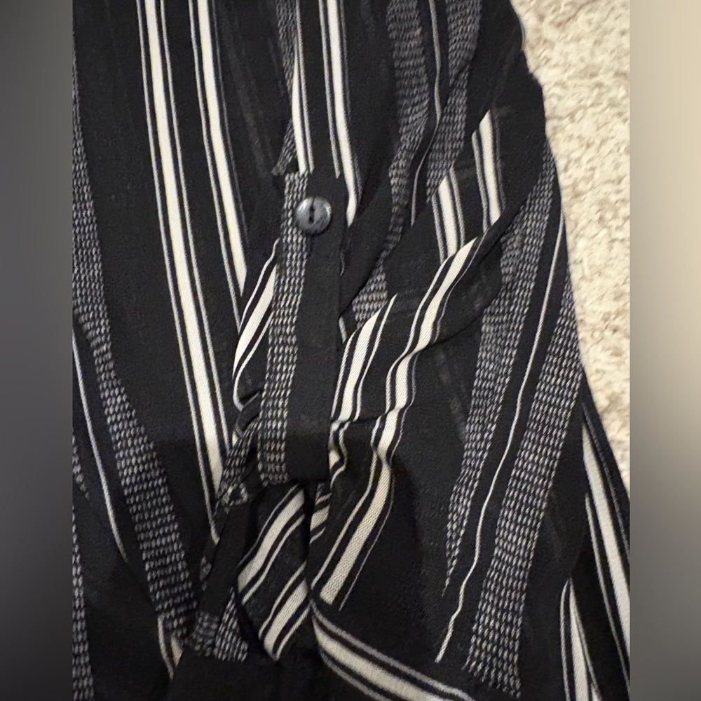 Blouse - Picture 2 of 5